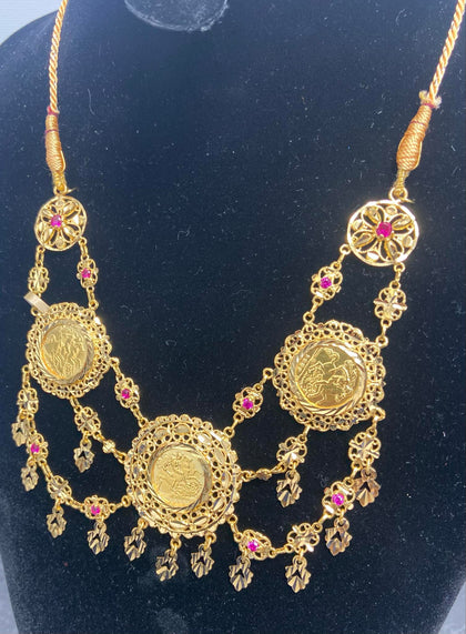 22ct Gold 3 1/2 Sovereign Necklace, 53g