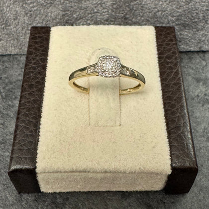 9ct Yellow & White Gold Diamond Ring Size - N