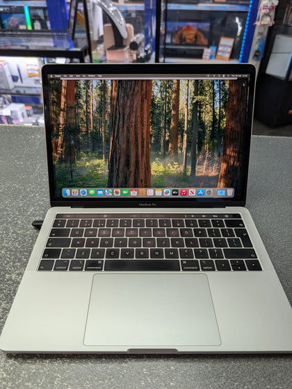 Apple Mac Book Pro i5,16gb,256gb ssd A1989