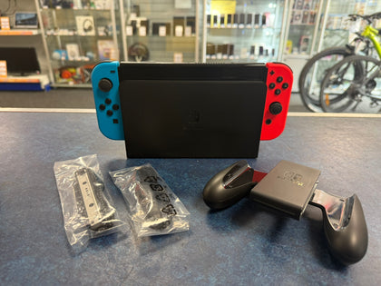 switch oled boxed red and blue joycons