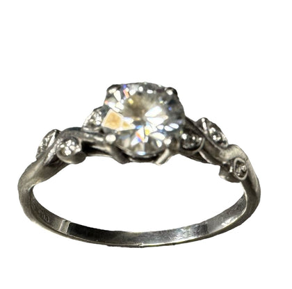 Ladies 9ct White Gold Ring