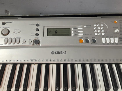 Yamaha PSR-E303