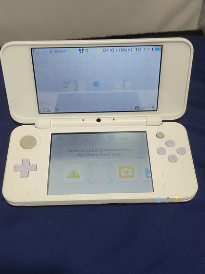 *BOOM* NEW 2DS XL Console, White & Lavender Complete with outer box & Charger