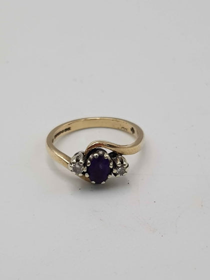 9ct Yellow Gold Amethyest & Cubic Zirconia Trio Ring - Size O - 3.27 Grams