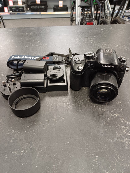 Panasonic DMC-GH4 Mirrorless Camera W/ 25mm Lens