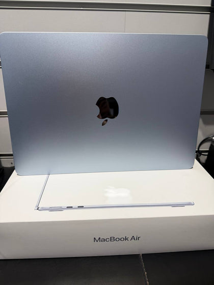 MacBook Air 16,12