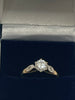 9ct Gold Ring With Clear Stones - Q