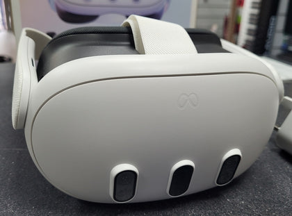 Meta Quest 3 VR Headset (With Controllers) - 512GB - Boxed