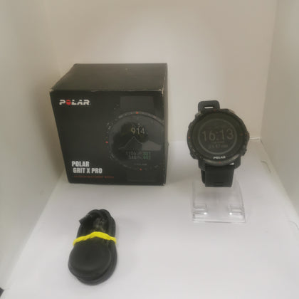 Polar GRIT X PRO SmartWatch  Black M/L Boxed with charger