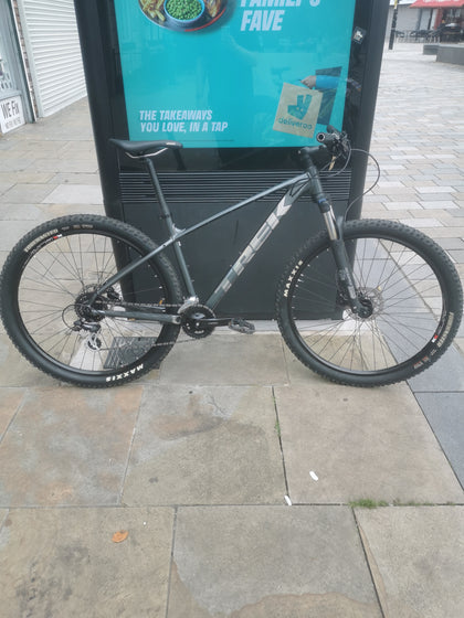 Trek Marlin 5 Hardtail Grey Medium Frame  28
