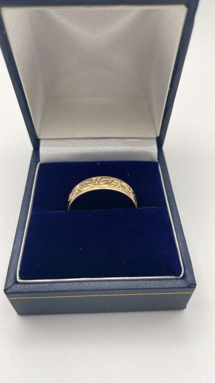 9CT Gold ring[