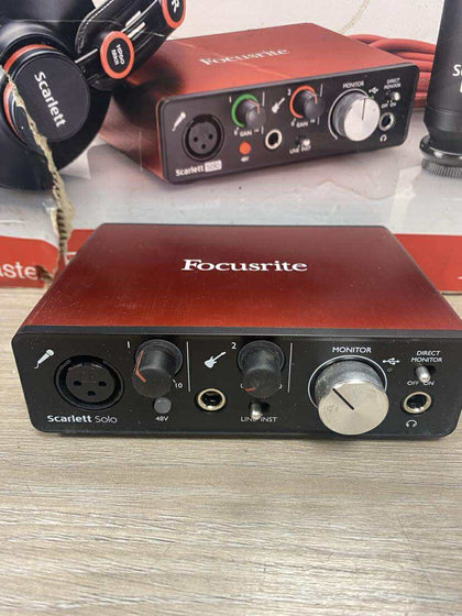 Focusrite Scarlett Solo Studio (2nd Gen) Studio Bundle