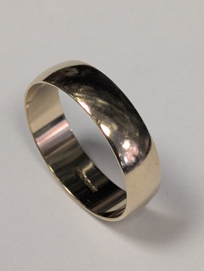9CT Gold wedding band ring