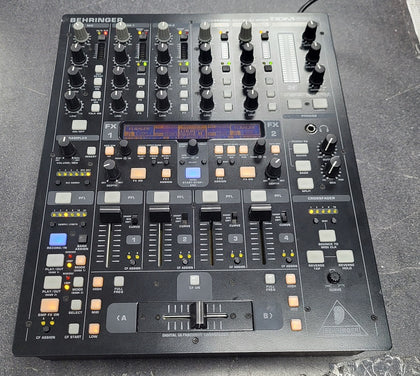 Behringer DIGITAL PRO MIXER DDM4000 Digital DJ Mixer