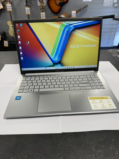 Asus VivoBook Go
