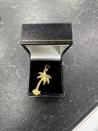 18ct Palm Tree Pendant