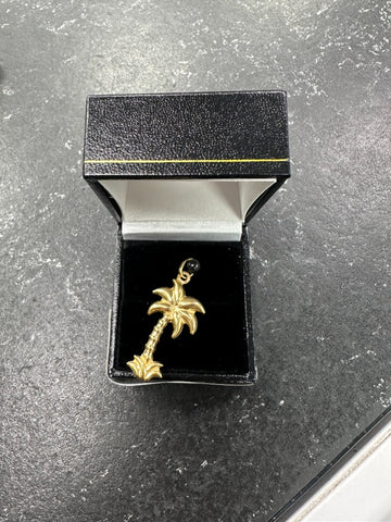 18ct Palm Tree Pendant