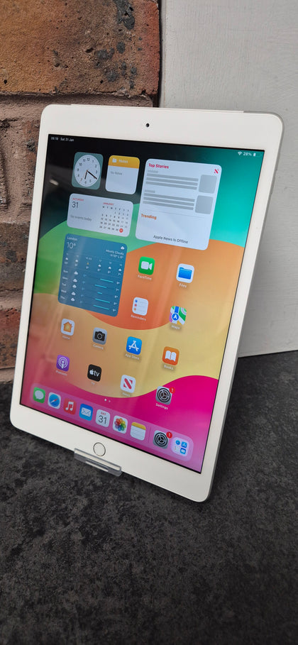 Apple iPad 7th Generation Tablet - 32GB - WiFi + Cellular - Unlocked - Space Grey - A2198