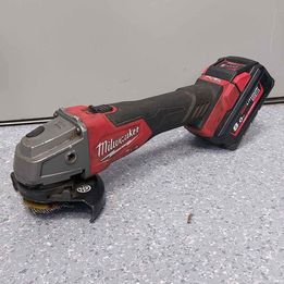 Milwaukee M18 FSAG115X Fuel Cordless 18V Brushless Angle Grinder With 8.0ah Battery - Unboxed.