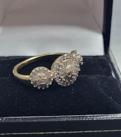 9Ct Yellow Gold Cluster Ring With Clear Stones - 2.3G - Size N. Hallmarked