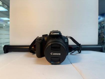 Canon Eos 4000d /Lenz 18-55mm (unboxed) **wythenshawe**