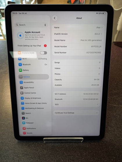 Apple iPad Air Wi-Fi 64GB