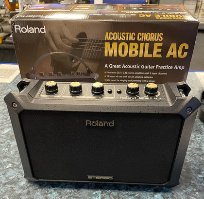 Roland Acoustic Chorus Mobile AC amp
