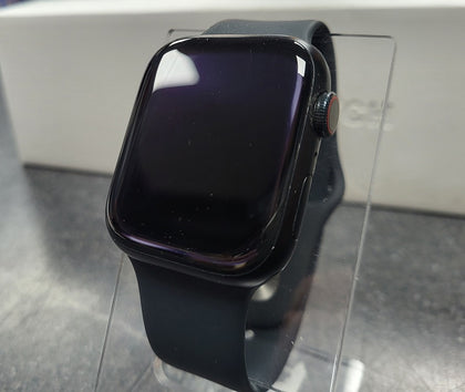 Watch Series 8 (Cel) With S/M + M/L Strap - Midnight Aluminium - 45mm - Boxed - Battery Helath 89%