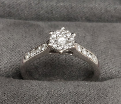 9ct Diamond Ring - Size J
