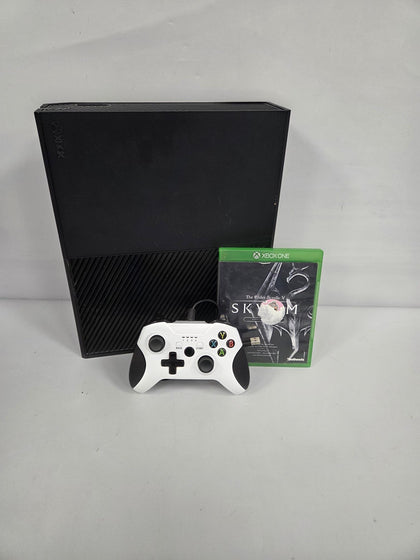 Microsoft Xbox One 1TB Console wired controller