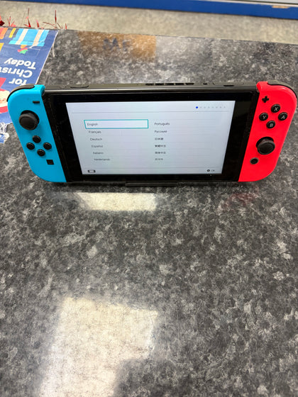Nintendo Switch - Red & Blue