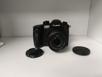 Panasonic Lumix DC-GH5 + Lumix G 14-42mm F3.5-5.6 Mega O.I.S Lens - Great Yarmouth
