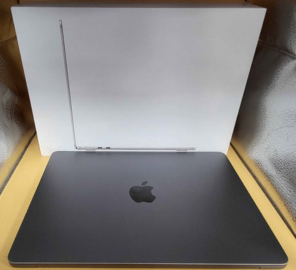 MacBook Air 14,2/M2 (8-CPU 8-GPU)/8GB Ram/256GB SSD/13