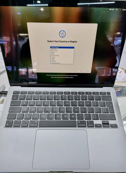 Apple MacBook Air M1 8GB 256GB Boxed