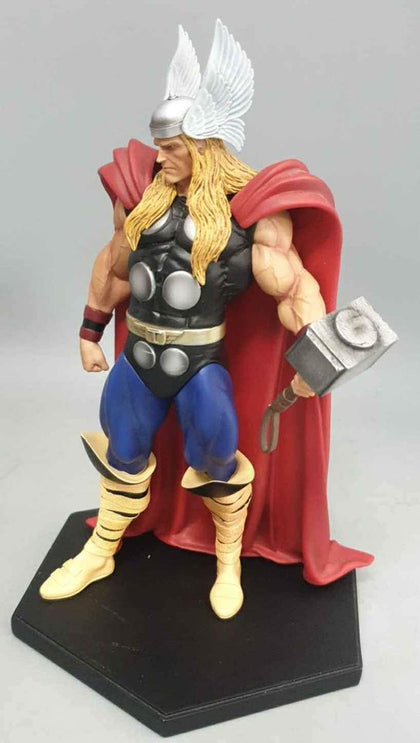 Iron Studios Thor 1/10 Art Scale Marvel Comics **collection only**.