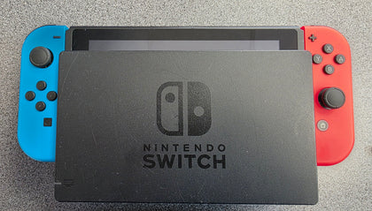 ⭐ SALE ⭐  Nintendo Switch (32GB) (+ Accessories)