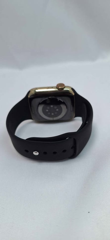 **DEAL** Apple Watch Series 9 Smartwatch - 45mm - Gold Aluminium - GPS + CEL - Unboxed With Black Strap
