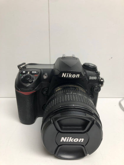 Nikon D200 10.2mp Digital Slr with 18-135mm lens