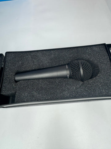 Behringer XM8500 Dynamic Microphone
