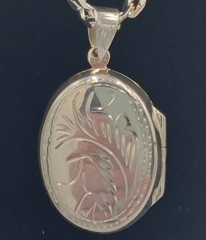 BRAND NEW 925 Silver Curb style with Locket Pendant 25.2g 24