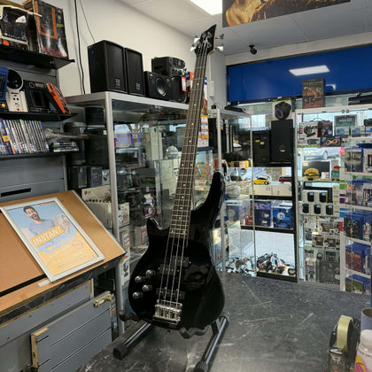 Gear4Music Bass Guitar