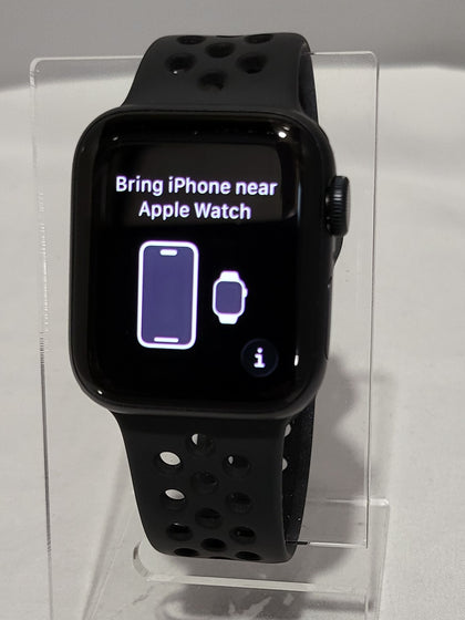 Apple Watch SE 3 - GPS,  Midnight Aluminium,  40MM with Nike Sports Band