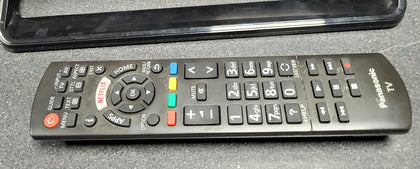 Panasonic TX-32CS510B SMART TV With Original Remote