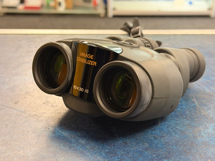 canon 10x30 is binoculars
