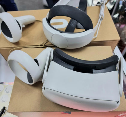 Oculas Quest 2 with Elite Strap and Battery