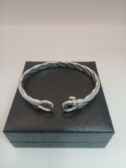 new silver bangle 925, weight 45.13