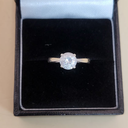 9ct White Gold Ring With Cubic Ziconia Stone - 1.37G - Size K - Hallmarked