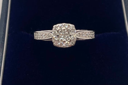 9ct Gold Dia Ring (L)