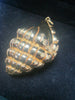 18ct Gold Pendant 750 9.9G (Shell)