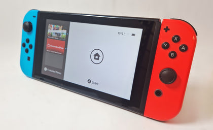 Nintendo Switch - Neon Blue/Neon Red